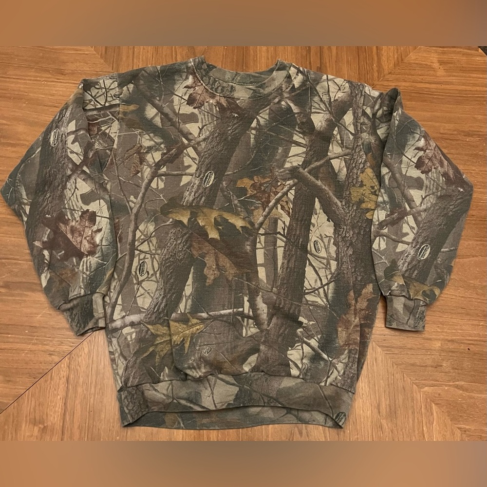 Vintage Outdoor Ace Outfitter Realtree Camo Crewneck
